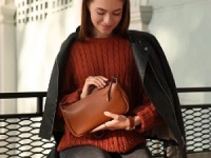 アパレル未経験OK【年末年始のSALE販売応援】12/13～1/12 ※期間前スタートも相談可 ＜木更津アウトレット＞ 日本でも大人気のNYブランド『COACH(コーチ)』販売＆バックヤード◇親子で共有したりと幅広い年齢層が愛用◇時給1750～1800円＋交通費 / 週払いOK / 車通勤OK◇ 学生.20代.30代女性スタッフさん活躍中！＜専用フォーム返信＆オンラインで登録OK＞tan-A-ch