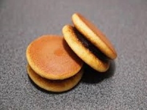 ■時給UP期間中■＜日本橋高島屋＞もちもちのどら焼き、サクサクのおかき等☆上品なパッケージで手土産にも喜ばれる☆季節を楽しむ和菓子販売◇時給1550円＋交通費支給 / 週払いOK /  和菓子未経験OK！プライベートも充実！20代30代.40代.50代前半女性スタッフさん多数活躍中◇社保完備/有給あり/週払い可＜専用フォーム返信＆オンラインで簡単登録＞FD-T-ginbo①-d