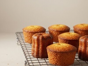 年末年始の洋菓子販売　12/1～1/3【木曜含む週5日 / 12:00～21:00】未経験歓迎！世界中のバターを厳選！バターが薫るバタースイーツ専門店で手土産にも喜ばれる話題の洋菓子販売＜新宿京王＞時給1500～1600円＋交通費 / 週払いOK / Wワーク / 扶養内 / 何かしらの販売経験があればOK / 期間限定の好条件＆高時給 / テキパキ動く事が好きな方におススメ！学生.20代.30代.40代女性スタッフさん活躍中！＜専用フォーム返信＆オンラインで簡単登録＞tan-F-pl-sabr