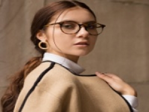 *即日~長期・週4日からOK!*時給1600円以上(経験有)+交通費*オリジナルとセレクトのアパレル販売スタッフ【新宿NEWoMan】自分らしく着るナチュラルでモードなスタイルを提案するショップ*アパレル未経験歓迎!物販経験があればOKです♪*週払いOK・服装 貸与あり・社保有給完備*20代,30代,40代男女スタッフ活躍中!<専用フォーム返信&オンラインで簡単登録> AP-T-stu