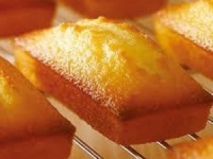 時給大幅UP！◇＜7/28～8/24　大宮エキュート＞時給1500円＋交通費◇洋菓子デビュー歓迎◇手土産でも定番！香ばしい焼き菓子やしっとり食感でリピーターさんも続出！袋入り、箱入り洋菓子販売◇ 週払いOK・週3～・未経験OK・学生さん/20代.30代.40代女性活躍中！＜専用フォーム返信＆オンラインで簡単登録＞tan-F-shuku②-milk