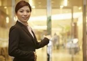 即日～長期＊台場の有名ホテル勤務＊ベルスタッフ未経験歓迎！ホテル業経験があればOK！英語使えなくてもアレルギーなければ大丈夫！＊時給1600円/月収例28万円/交通費あり/週払いOK＊土日含む週4～5日/夜勤もあり＊20代,30代,40代前半男女活躍中＜専用フォームの返信＆オンラインで簡単登録＞OF-T-nikko-beru