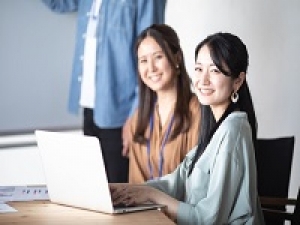 【POP作成】即日～長期＜たまプラーザ東急＞ 時給1600円＋交通費◇百貨店の企画運営部署で宣伝のお仕事〖POP作成 / HP更新 / 媒体関連〗作業は簡単♪基本フォーマットがあるのでPCの基本操作ができればOK！週払いOK /20代.30代.40代.50代男女活躍中！＜専用フォーム返信＆オンラインで簡単登録＞ FD-T-tokyu-kikaku