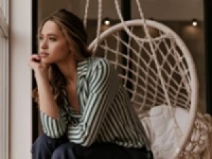 ■即日～長期■時給1400～1450円(経験有)+交通費支給■＜KATHARINE ROSS（キャサリンロス）東武新越谷ヴァリエ＞程よくトレンド感があるシンプルで大人フェミニンなブランドでレディースアパレル販売【週払いOK・駅から徒歩3分以内・20代,30代,40代前半女性スタッフ活躍中】＜専用フォームの返信＆オンラインで簡単登録＞ AP-T-katha