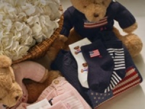 【子供服販売】3/16～3/30【Polo Ralph Lauren(ポロラルフローレン)   香林坊大和】誰もが見たことのあるロゴマークが有名！アメリカ発の有名ブランドで子供服の販売◇時給1400円+交通費 / 週払いOK / シンプルな私服or制服貸与 / ナチュラルネイルOK / 20代.30代.40代.50代前半 男女スタッフさん活躍中！＜専用フォームの返信＆オンラインで登録OK＞tan-A-Rah（Children）