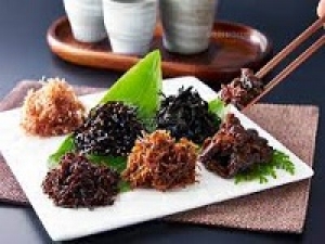 即日～長期◇時給1500円＋交通費◇佃煮店が作る高級ふりかけの販売◇有名老舗店でお仕事＜新宿伊勢丹＞制服貸与あり /  週払い可 / 社保完備 / 有給あり / 20代.30代.40代.50代前半 女性スタッフさん多数活躍中！＜専用フォーム返信＆オンラインで簡単登録＞FD-T-ksho①