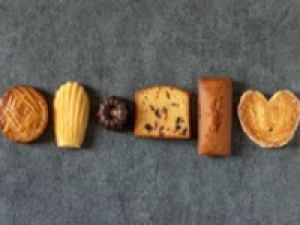 ＼オープニングスタッフ／ 7/1～長期＜新宿伊勢丹＞洋菓子販売 / 未経験OK◆時給1600円＋交通費 / 週払いOK◆全国の百貨店で展開している老舗洋菓子メーカーから待望の新ブランド！オープニングスタッフ募集◆洋菓子販売デビュー歓迎◇学生.20代.30代.40代.50代女性スタッフさん多数活躍中！＜専用フォーム返信＆オンラインで簡単登録＞FD-T-rsd①