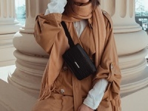 ■長期■時給1500円(経験有)+交■未経験OK■＜佐野アウトレット＞大人気！NY生まれの有名ブランドで販売◇スタイリッシュで使い心地良いアイテムはオフィスでもプライベートでも活躍♪ ◇ウィメンズ・メンズアパレル＆バッグ・レザー小物＆ジュエリー・アクセサリー＆シューズ＆時計等【車通勤OK・週払いOK・社販なし / 制服貸与・社保有給完備・20代,30代.40代女性スタッフ活躍中】＜専用フォーム返信＆オンラインで簡単登録＞AP-T-micha-out