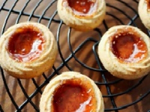 ■■大量募集■■  未経験OK！書類選考のみ【ゴールデンウィーク洋菓子の短期催事販売】短期＜4/23～5/6　エキュート品川＞時給1450～1550円+交通費 / 週払いOK◇メープルをたっぷり使用したメープルスイーツ専門店で箱入りお菓子の販売◇ 週3～5日 / スニーカーOK◇学生/20代.30代.40代男女活躍中！＜専用フォーム返信＆オンラインで簡単登録＞tan-F-shuku①-mm