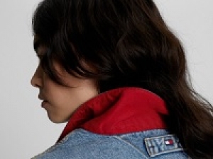 アパレル未経験歓迎 / 勤務条件相談OK ＜men&#039;s・Ladies・Kids＞即日～1/31  ＜TOMMY   JEANS(トミージーンズ)　新宿ルミネエスト＞NYで誕生したライフスタイルブランドのデニムラインでアパレル販売◇時給1450～1500円＋交通費  / 週払いOK / 駅チカ / 制服貸与 / 20代.30代.40代男女スタッフさん活躍中！＜メール返信で登録完了/来社不要＞tan-A-sale-tomh-J