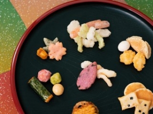 長期＜あられ・かきのたね販売 / 草津近鉄＞【時給1500円】◆◆カラフルなパッケージが人気◆◆【20～50代女性活躍中！週5日勤務！週払いOK！オンライン登録OK！】FD-k-toy-kusatukintetu