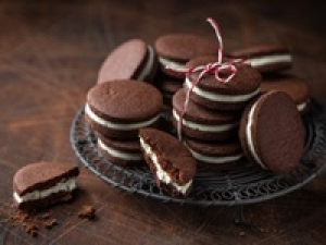 ■洋菓子未経験OK■即日～長期＜日本橋高島屋＞ベルギー王室御用達！チョコレート＆スイーツ菓子の人気SHOPで洋菓子の販売◇時給1500円＋交通費 / 週払いOK ◇20代.30代.40代.50代前半 男女スタッフさん活躍中！＜専用フォーム返信＆オンラインで簡単登録＞FD-T-ed-vita-d