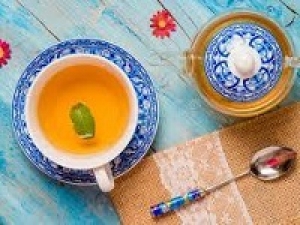 世界のお茶専門店で販売〖横浜ジョイナス〗時給1450～1500円＋交 / 未経験OＫ＜紅茶/ 日本茶 / 中国茶 / フレーバードティーetc＞可愛い缶入りの紅茶や焼き菓子が人気のshop☆学生.20代.30代.40代半ば女性スタッフさん多数活躍中◇制服貸与あり◇週払いOK◇社保完備◇有給あり◇駅チカ＜WEB/来社 選べる登録方法◆履歴書不要＞fd-j-lup②