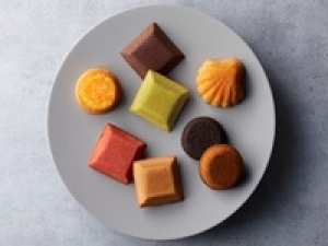 即日～長期『ブールミッシュ / 藤沢小田急』マカロン・ギモーヴ・スイーツ洋菓子販売/フランス菓子販売◇手土産人気も高い見た目も可愛いスイーツブランド＜時給1500円＋交通費＞制服貸与 / 週払いOK / 20代.30代女性スタッフさん多数活躍中！＜専用フォーム返信＆オンラインで簡単登録＞FD-T-buru①-d