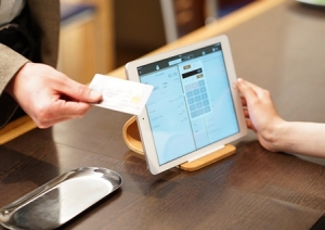 【浅草松屋】即日～長期◆1階集合レジ/3階レジ・カードカウンターなど賑わいのある売場で活躍！レジ・承り・付随する業務・その他お客様対応◆時給1600円/月収例23万円/交通費支給/週払いOK/制服貸与あり◆20代～50代男女活躍中！＜専用フォーム返信＆オンラインで簡単登録＞ OT-T-mat-gyoumu