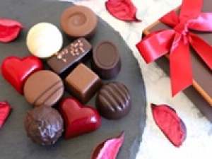 ＼2026年 Valentine 期間限定／ 時給大幅UP・1900円！日収例15000円！バレンタイン催事店舗のスタッフリーダー【吉祥寺・立川エリア】店舗を円滑に運営するためのサポートをお任せします！★POP UPショップで洋菓子販売＆店舗オペレーションフォローを担当！2026年1月中旬～2月14日★20代,30代,40代女性活躍中！＜専用フォームの返信＆オンラインで簡単登録＞ tan-F-UL①