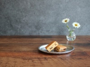 即日～長期＜新宿高島屋＞菓子未経験OK！有名バタ―サンド専門店で焼き菓子販売◇箱入り・袋入り◇人気の洋菓子店でお仕事◇時給1600円＋交通費 / 週払いOK / 制服貸与 / 20代.30代.40代男女スタッフさん活躍中！＜専用フォーム返信＆オンラインで簡単登録＞FD-T-pbs-d