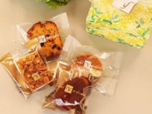 【書類選考のみ / 未経験歓迎】10/29～11/4【トシ ヨロイヅカ / 新宿高島屋】メディアでも有名パティスリー！おしゃれで洗練されたケーキや焼き菓子販売◇時給1450～1550円＋交通費 / 週払いOK /  何かしらの接客販売経験があればOK / 20代.30代.40代女性活躍中！＜専用フォームの返信＆オンラインで登録OK＞tan-F-tyo①