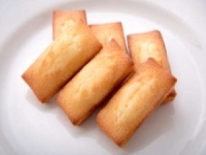 年末年始の洋菓子販売　12/1～1/15【週4日 / 14:00～19:30】未経験歓迎！世界中のバターを厳選！バターが薫るバタースイーツ専門店で手土産にも喜ばれる話題の洋菓子販売＜東京グランスタ＞時給1500～1600円＋交通費 / 週払いOK / Wワーク / 扶養内 / 何かしらの販売経験があればOK / 期間限定の好条件＆高時給 / テキパキ動く事が好きな方におススメ！学生.20代.30代.40代女性スタッフさん活躍中！＜専用フォーム返信＆オンラインで簡単登録＞tan-F-pl-sab