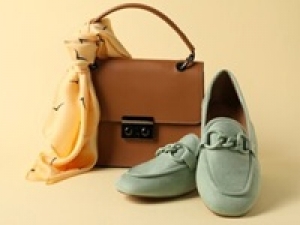 【入間アウトレット】シューズ・バッグブランドのアウトレットで販売！アパレルデビューしたい未経験OK！キャリアUP・収入UPを目指したい経験者歓迎！アパレル・雑貨・コスメブランドで販売♪◇ブランド・勤務地・時給etc◇ウノにお任せ下さい！あなたの希望叶えます！◇時給1500円～1700円・交通費支給・週払いOK・社保完備◇20代～40代男女活躍中！＜専用フォームの返信＆オンラインで簡単登録＞ AP-T-iroiro-s