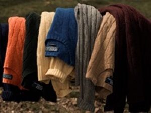 アパレル未経験歓迎【店内サポート業務 / 佐野アウトレット】年末年始　12/27.28.1/4【 Polo Ralph Lauren(ポロラルフローレン)】誰もが見たことのあるロゴマークが有名！アメリカを代表する有名ブランド＜ご案内・商品整理・フィッティング対応等＞◇期間限定の高時給1900～2000円＋交通費 / 週払いOK / 車通勤OK◇学生.20代.30代.40代.50代男女スタッフさん活躍中！＜専用フォーム返信＆オンラインで簡単登録＞tan-A-sale-Rah(out)