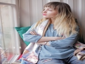 ■長期■高時給！時給1700円(経験有)＋交通費＜H&Eacute;LIOP&Ocirc;LE / エリオポール　幕張アウトレット＞ファッション感度の高い代官山のセレクトショップで販売のお仕事■週払いOK・社販70％OFF・アパレル経験者歓迎・20代,30代,40代女性スタッフ活躍中！＜専用フォームの返信＆オンラインで簡単登録＞ AP-T-helio