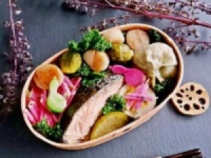 即日～長期＜上野松坂屋＞老舗料亭の味を家庭で味わえる、絶品和惣菜＆お弁当販売◇時給1600円+交通費 / 週払いOK / 長期で安定してお仕事◇20代.30代.40代.50代前半女性スタッフさん多数活躍中！＜専用フォーム返信＆オンラインで簡単登録＞FD-T-nada①-d