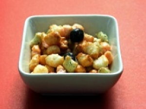 ■時給UP期間中■即日～長期＜新宿伊勢丹＞口の中にふんわり広がるお米の香り☆おかき専門店でおかき・あられなどの和菓子販売◇時給1500円＋交通費◇パッケージのセンスの良さも魅力的◇20代.30代.40代.50代前半 男女スタッフさん活躍中！週払いOK / 社保完備 / 有給あり＜専用フォーム返信＆オンラインで簡単登録＞FD-T-okaki①-d