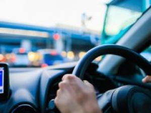長期■大手国産車の販売店で車両回送・洗車スタッフ【港区芝浦】敷地内外での車両移動・洗車などを担当■時給1400円～1500円/月収例24万円/交通費別途支給/週払いOK■20代～60代前半男女活躍中！＜専用フォーム返信＆オンラインで簡単登録＞ OF-T-honca-d