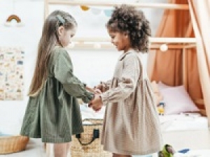 ◆長期◆時給1500円(経験有)+交通費◆＜BeBe / ベベ　町田小田急＞ヨーロピアンカジュアルな可愛さ100％の老舗子供服ブランド♪子供服販売経験者歓迎！◆週払いOK / 制服貸与 / 社保有給完備 / 駅から徒歩5分以内◆ 20代,30代,40代前半女性スタッフ活躍中！＜専用フォームの返信＆オンラインで簡単登録＞AP-T-bebe-d