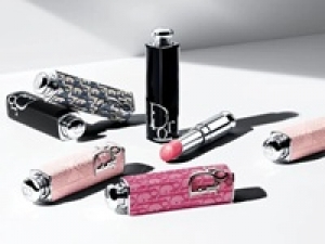 ＜ たまプラーザ東急＞即日～長期◇時給1600円＋交通費『Dior / ディオール』高級感と洗練されたカラーバリエーションでコスメマニアも虜の外資系コスメブランド◇化粧品やコスメ好きな方注目！コスメ未経験OK◇週払いOK / 20代.30代.40代男女活躍中！＜専用フォーム返信＆オンラインで簡単登録＞ FD-T-tokyu-diocos①