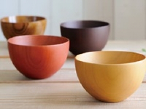 ＜12/8～12/19　JR国立駅＞◇未経験歓迎◇上品な艶&amp;機能性抜群！木のぬくもりを感じる名産の漆器販売『若兆(わかちょう)』時給1500円＋交通費支給 / 週払いOK / スニーカーOK◇学生.20代.30代.40代.50代女性スタッフさん活躍中！＜専用フォーム返信＆オンラインで簡単登録＞tan-O-and-wakac