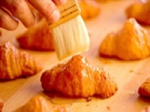 【紹介予定派遣◆半年後には企業雇用】豊洲ららぽーと〖神戸生まれの老舗ベーカリー　DONQ (ドンク) 販売or製造〗 〖ミニクロワッサン専門店MiniOne(ミニワン)量り売り販売＋製造補助〗パンが好きな方歓迎◇何らかの食品販売経験があればOＫ◇ 時給1450～1500円＋交通費 / フルタイム / 学生.20代.30代.40代前半 女性活躍中！＜専用フォーム返信＆オンラインで簡単登録＞FD-T-dqmini②