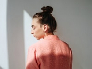 ■即日～長期 ※3/1スタートもOK ■＜二子玉川ライズ＞程よいリラックス感のDaily styleを提案！レディースアパレル販売◇時給1700円(経験あり)・交通費支給・週払いOK・服装貸与◇20代,30代,40代前半女性スタッフ活躍中！＜専用フォームの返信＆オンラインで登録OK＞AP-T-maik