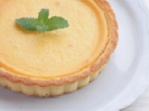 ＼時給UP／即日～長期【 実働7～7.5H相談OK】時給1500円+交＜赤羽エキュート＞神戸発！老舗洋菓子メーカーの人気店◇人気NO1のなめらかプリン、クリームチーズのこくが引き立つチーズケーキ等◇ロングセラー商品が豊富なショップで洋菓子販売◇実働時間内に着替え時間あり / 週払いOK / 制服貸与 / 20代.30代40代前半女性スタッフさん多数活躍中！＜専用フォーム返信＆オンラインで簡単登録＞FD-T-moz①