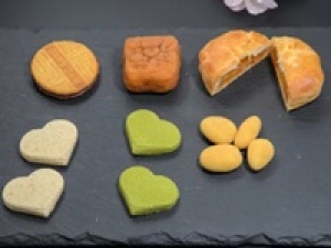 未経験歓迎【和洋菓子の販売 / 二子玉川】即日～長期◇時給1500円＋交通費 / 週払いOK◇大人から子供まで人気！どら焼き、カステラ、焼きラスク、クッキーなど和洋菓子販売◇ 接客経験＆レジ経験があればエントリーOK / 包装経験者も大歓迎！20代.30代.40代.50代半ばの女性スタッフさん活躍中！＜専用フォーム返信＆オンラインで簡単登録＞FD-T-kuro②-d