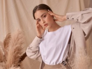 ＊即日～長期＊時給1600円以上(経験有)+交通費＊週4日～OK！【越谷レイクタウン】セレクトショップ販売スタッフ＊オリジナルと国内外からセレクトした旬なアイテムを展開♪＊アパレル未経験歓迎！物販経験があればOKです♪＊週払いOK・服装サンプル貸与有り・社保有給完備＊20代,30代,40代女性スタッフ活躍中！＜専用フォーム返信＆オンラインで簡単登録＞AP-T-jsre-d