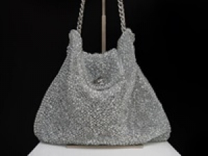 ＜4/15～4/21 POP UP　新宿伊勢丹＞時給1500円＋交通費◇カラバリ豊富！アイコンアイテムは『ワイヤーバッグ』キラキラ輝くシーズンレスなバッグが大人気！バッグや小物の販売◇20代.30代.40代女性スタッフさん活躍中！＜専用フォームの返信＆オンラインで簡単登録＞tan-A-antp①