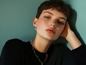 ■即日～長期■時給1550円以上(経験有)・交通費全額支給■＜横浜ららぽーと＞上質＆上品なスタイルがそろう☆レディースアパレル販売 ♪【週払い可・社販なし / 私服勤務OK・20代,30代,40代女性スタッフ活躍中・駅から徒歩5分以内・アパレル未経験OK】＜専用フォーム返信＆オンラインで簡単登録＞AP-T-dress