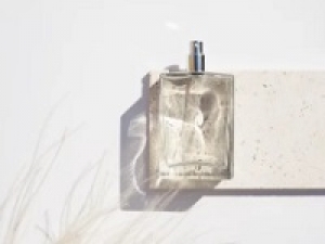 【正社員】＜横浜高島屋＞フレグランスアドバイザー募集＜L&#039;Atelier des Parfums ラトリエ デ パルファム＞人気のフレグランスショップでお仕事！フレグランス未経験OK！◇年収280万円以上◇香水・コスメ販売経験者優遇◇スタート日ご相談ください＜WEB/来社 選べる登録方法＞AP-g-burub-lateli