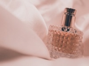 ＜Rituals / リチュアルズ　北千住丸井＞■即日～長期■時給1450円以上(経験有)+交通費■未経験OK！フレグランスアドバイザー◇オランダ生まれ・欧州で人気のライフスタイルブランド◇スタート日相談出来ます【週払いOK / 社保完備 / 制服貸与 / コスメ販売経験者歓迎 / 髪型・髪色・ネイル・ピアス自由 / 20代,30代,40代男女活躍中＜専用フォーム返信＆オンラインで簡単登録＞AP-T-burub-ritua
