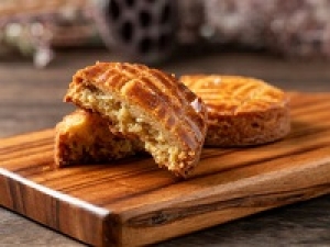 【大量募集 / お友達同士も歓迎】◇＜3/4～3/24　柏高島屋＞時給1300～1400円＋交通費◇洋菓子デビュー歓迎◇手土産でも定番！香ばしい焼き菓子やしっとり食感でリピーターさんも続出！袋入り、箱入り洋菓子販売◇週払いOK・週3～・未経験OK・Wワーク・扶養内・学生.20代.30代.40代男女活躍中！＜専用フォーム返信＆オンラインで簡単登録＞tan-F-shuku②-mm