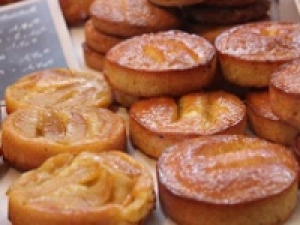 ■■大量募集■■ 未経験OK！書類選考のみ【ゴールデンウィーク洋菓子の短期催事販売】短期1ヶ月以内＜4/14～5/6　東京駅スクエアZERO＞◇時給1450～1550円＋交通費 / 週払いOK◇TVでも紹介の超人気店！バターが主役！バタースイーツ菓子専門店で販売のお仕事◇週3～5日 / スニーカーOK◇学生さん/20代.30代.40代男女活躍中！＜専用フォーム返信＆オンラインで簡単登録＞tan-F-shuku①-bata