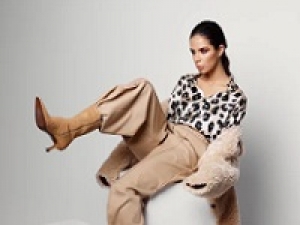 ＊即日～長期・週4日から相談OK！短期も可能！＊時給1600円以上(経験有)+交通費＊レディースウェア＆シューズ・雑貨ショップスタッフ【玉川高島屋】リアルクローズブランド＆快適さとデザイン性を兼ね備えたシューズブランドの複合SHOP＊アパレル未経験歓迎！物販経験があればOKです♪＊週払いOK・社保有給完備＊20代,30代,40代女性スタッフ活躍中！＜専用フォーム返信＆オンラインで簡単登録＞AP-T-sloien-leta