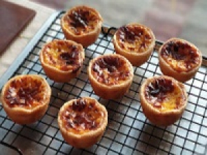 即日～長期・週3～5日＜東京キオスク/グランスタ＞時1600円＋交交通費◇高待遇◇バームクーヘンやバタ―サンドなど焼き菓子の販売◇菓子未経験さんも歓迎◇13:30～22:30◇ 学生.20代.30代.40男女スタッフさん活躍中！＜専用フォーム返信＆オンラインで簡単登録＞FD-T-gps-long①