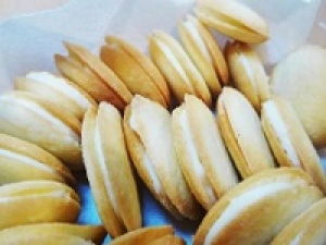 【時給UP中】年末の洋菓子販売  12/26～12/31【週3日 / 16:00～20:00時短】未経験歓迎！花束のような可愛いラングドシャ等、話題の洋菓子店で販売STAFF＜東京グランスタ＞ 時給1700～1800円＋交通費 / 週払いOK / Wワーク / 扶養内 / 何かしらの販売経験があればOK / 期間限定の好条件＆高時給 ◇学生.20代.30代.40代女性スタッフさん活躍中！＜専用フォーム返信＆オンラインで簡単登録＞tan-F-pl-aud