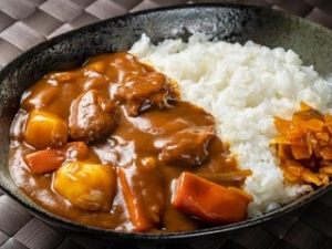 【紹介予定派遣】未経験歓迎◎関西空港の有名カレー屋でカウンター＆盛り付け業務スタッフ募集！【時給1450円+交通費】ヨーロピアンカレーをコンセプトにしたカレーハウス♪制服一式貸与あり！〈週払いOK交通費支給〉fd-k-san②