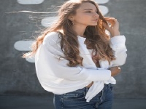 ＜人気の横浜エリア＞高時給！時給1600円以上(経験有)+交通費 / 月給例25万～◆即日～長期◆未経験OK！アパレル販売のお仕事♪ ◇遊び心もプラスされた可愛らしいデザインが魅力のブランド【駅からすぐ・私服勤務・社販40％OFF・ナチュラルなネイル＆髪色カラー＆ピアスOK・週払いOK・社保有給完備・社員登用実績有り・20代,30代女性スタッフ活躍中】＜専用フォームの返信＆オンラインで簡単登録＞AP-T-S2-d