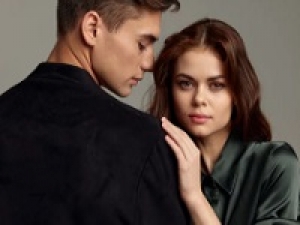 ◇即日～長期・週2～3日◇時給1550円(経験有)+交通費＜BOSS / ボスアウトレット　幕張アウトレット＞売上好調！ドイツ発のプレミアムライフスタイルブランド◇メンズ＆レディースアパレル販売◇週払いOK / 制服貸与あり / 学生.20代.30代.40代.50代男女スタッフ活躍中！＜専用フォームの返信＆オンラインで簡単登録＞AP-T-boss