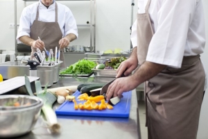 ■□即日～長期□■週4日からOK・8:00～17:00■□おしゃれなデリ惣菜の製造【横浜そごう】NY発の食品セレクトショップ ■□時給1600円/月収例28万円/交通費支給あり/週払いOK□■20代～40代半ば男女活躍中！＜専用フォームの返信＆オンラインで簡単登録＞OT-T-dean-deri